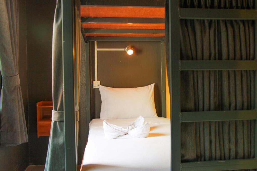 Pond'S Hostel Ko Tao Zewnętrze zdjęcie